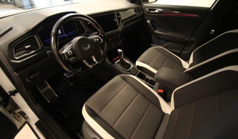 
Volkswagen T-Roc 1.5 TSI EVO Sport full									