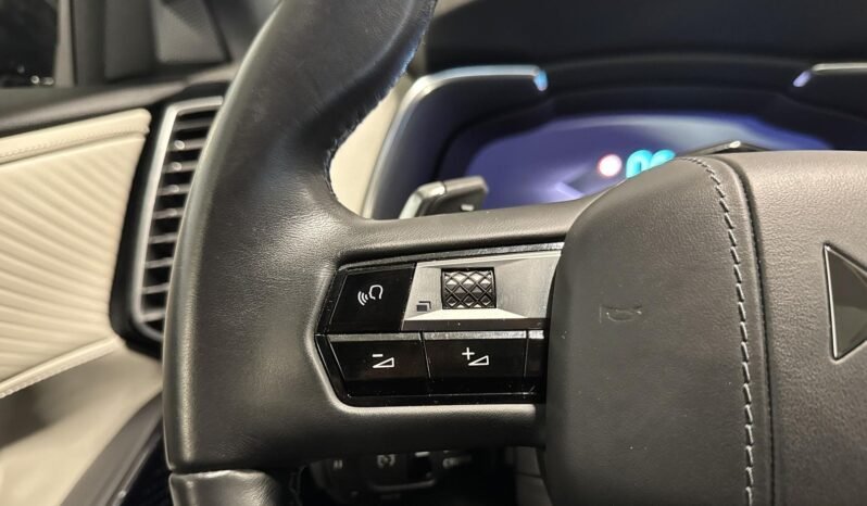
DS 7 Crossback E-TENSE 4×4 – 300 CH full									