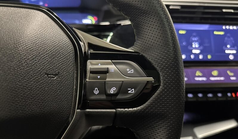 
Peugeot 308 SW Plug-In Hybrid 224 ch full									