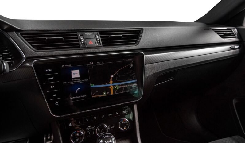 
Škoda Superb 2.0 TDI Sportline 4×4 DSG full									