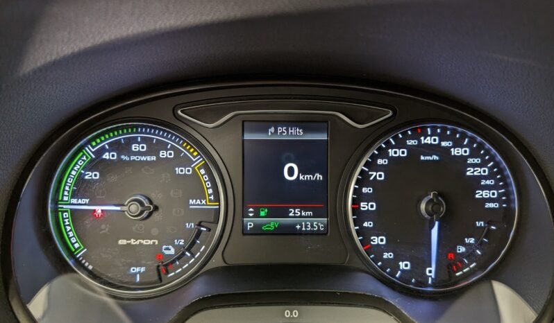 
Audi A3 Sportback e-tron full									
