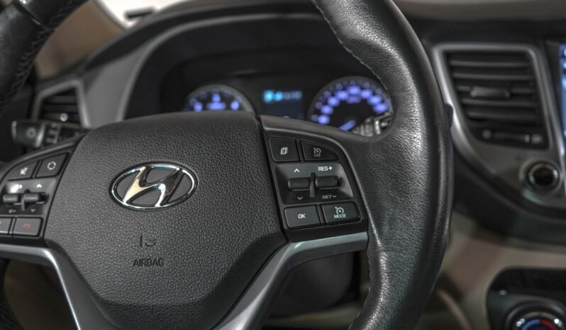 
Hyundai Tucson full									