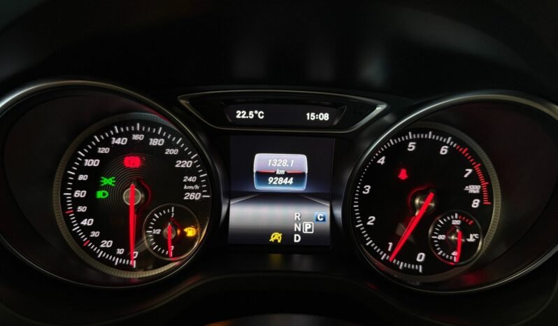 
Mercedes-Benz CLA 180 AMG full									