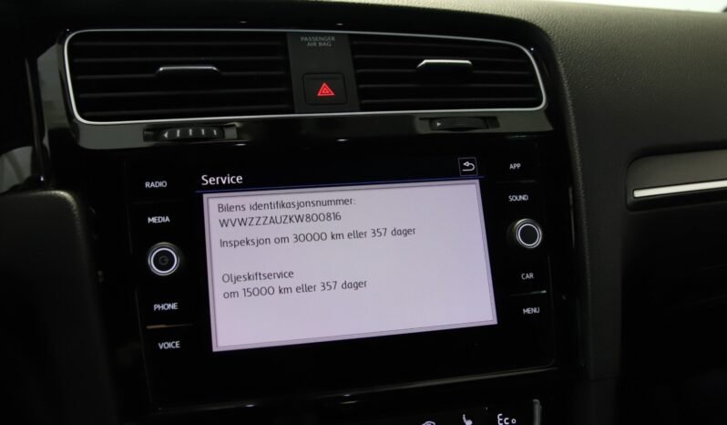 
Volkswagen Golf VII GTE 1.4 TSI GTE full									