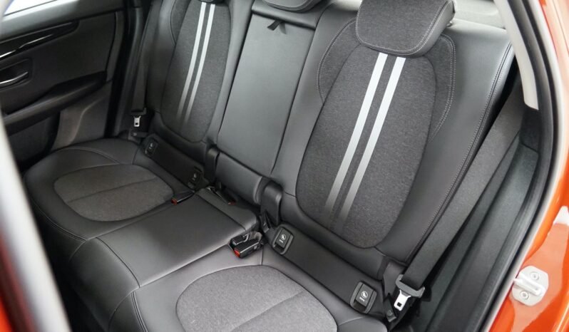 
BMW 225xe Sport Line full									