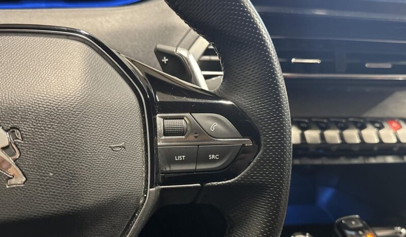 
Peugeot 3008 GT Hybrid4 300 CH full									