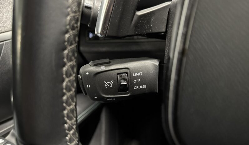 
Peugeot 3008 Allure Hybrid4 – 300 CH full									