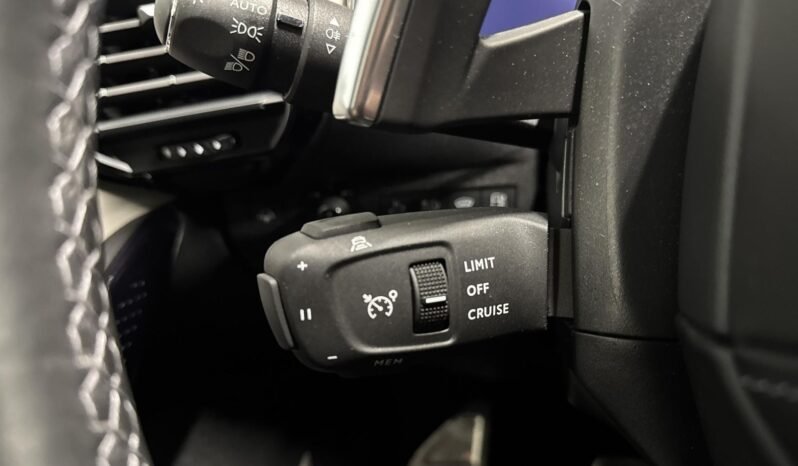 
DS 7 Crossback E-TENSE 4×4 – 300 CH full									