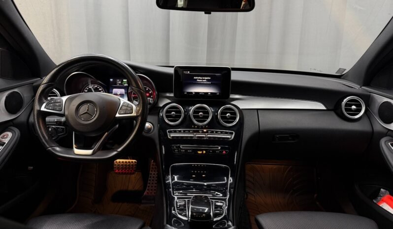 
Mercedes-Benz C350 e Hybrid full									