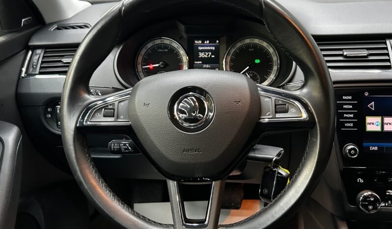 
Škoda Octavia 4×4 full									