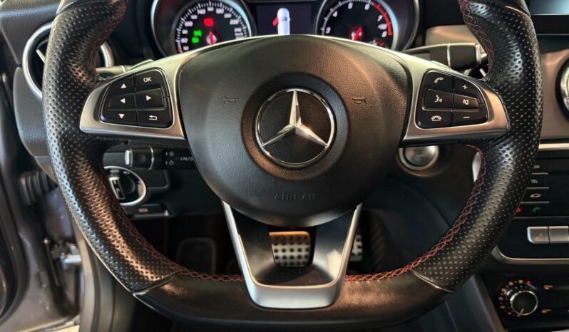 
Mercedes-Benz CLA 180 AMG full									