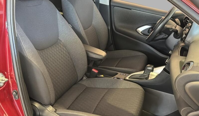 
Toyota Yaris Hybrid Active Tech full									