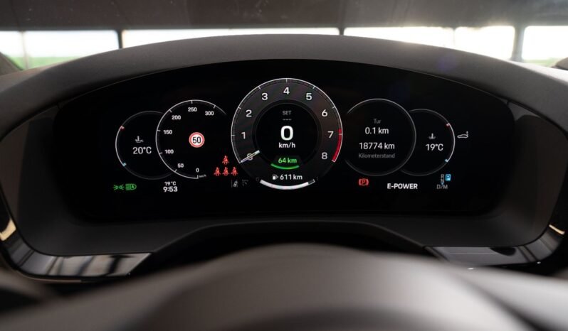 
Porsche Panamera E-Hybrid full									