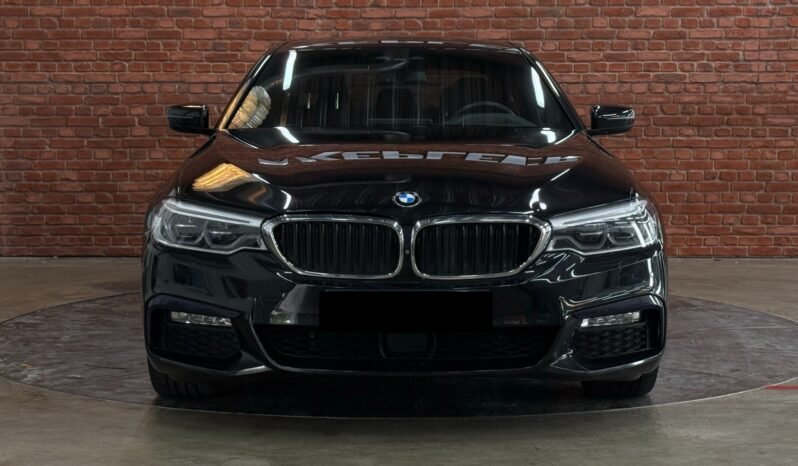 
BMW Série 5 530e M Sport full									