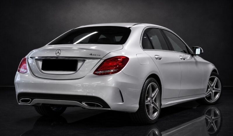 
Mercedes-Benz C 200 4MATIC AMG Line full									