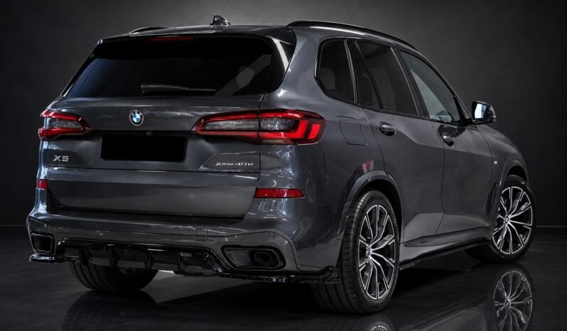 
BMW X5 xDrive45e M Sport full									