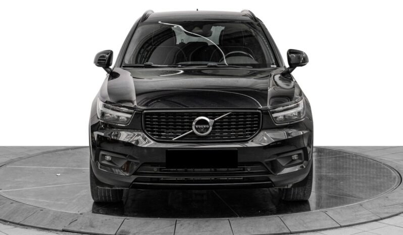 
Volvo XC40 T5 Recharge R-Design full									