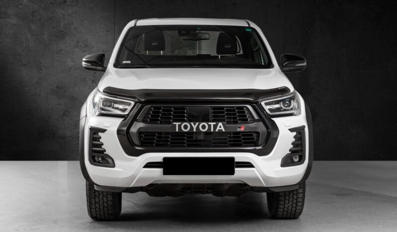 
Toyota Hilux 2.8 D-4D 4WD Double Cab GR Sport full									
