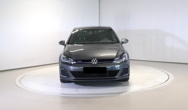 
Volkswagen Golf VII GTE 1.4 TSI GTE full									