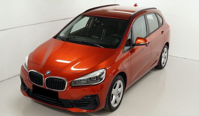 
BMW 225xe Sport Line full									