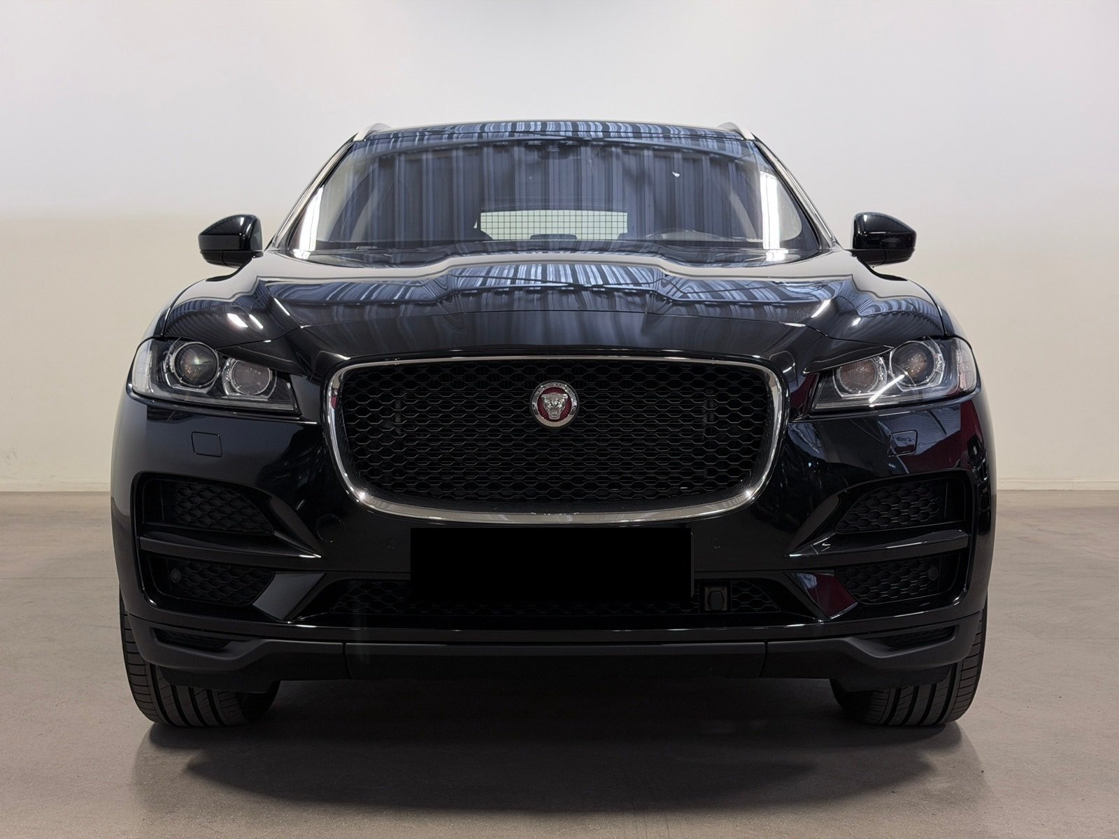 Jaguar F-PACE 2.0d AWD 180 CH Automatique