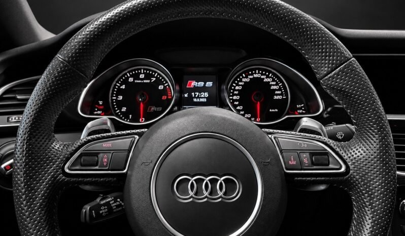 
di RS5 4.2 FSI V8 quattro full									