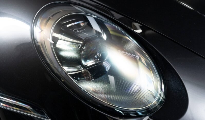 
Porsche 911 Turbo S (992) full									