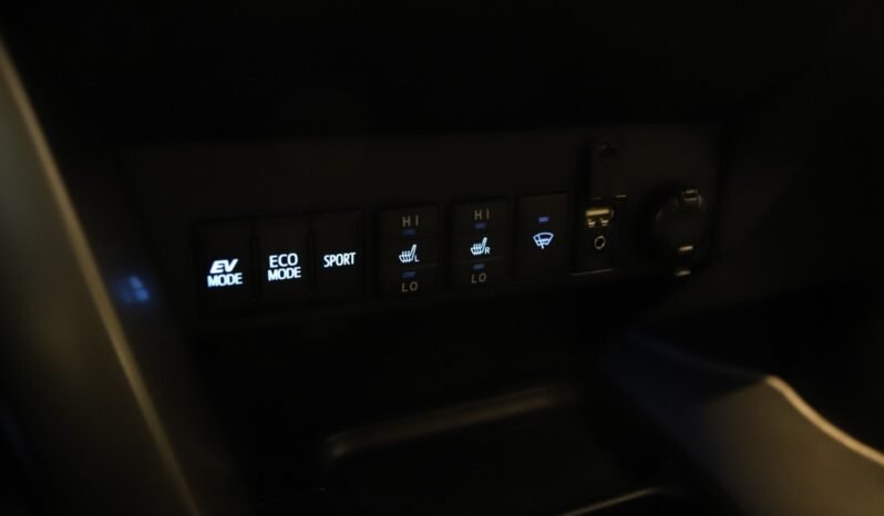 
Toyota RAV4 Hybrid AWD Exclusive full									