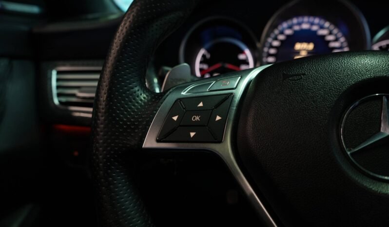 
Mercedes-Benz CLS 63 AMG V8 full									