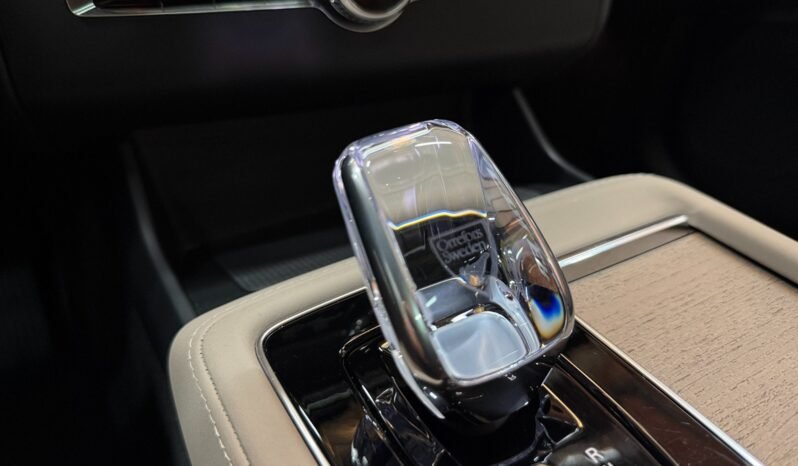 
Volvo XC90 T8 Ultra Dark Luxury full									