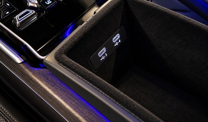 
Audi A8 L 55 TFSI V6 Quattro full									