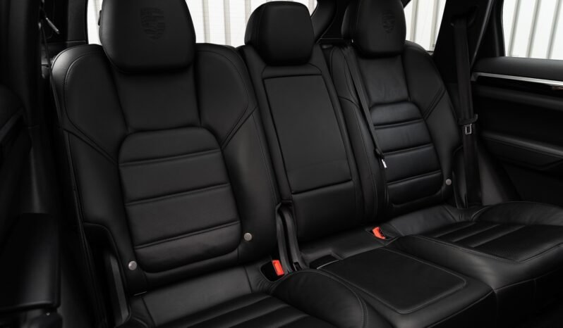 
Porsche Cayenne S 4.2 V8 Diesel 385 ch SportDesign full									