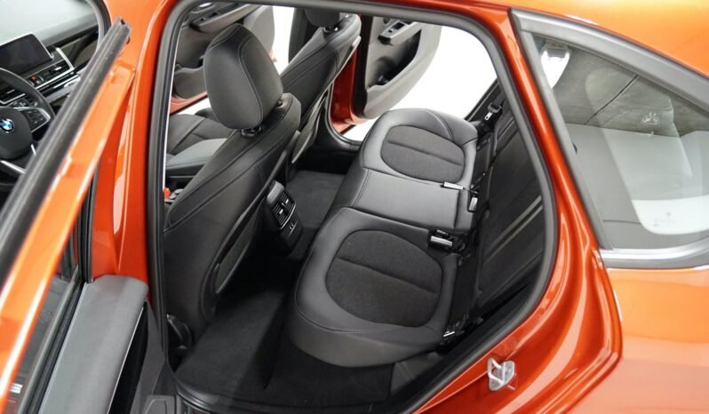 
BMW 225xe Sport Line full									