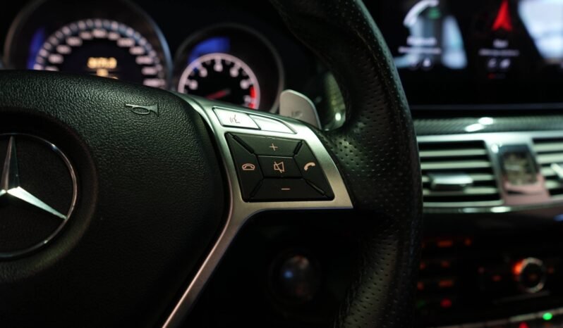 
Mercedes-Benz CLS 63 AMG V8 full									