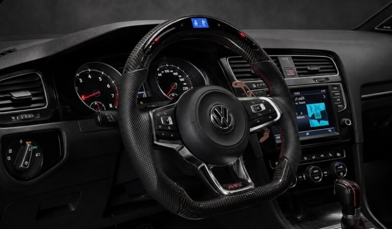 
Volkswagen Golf VII GTI 230 DSG full									
