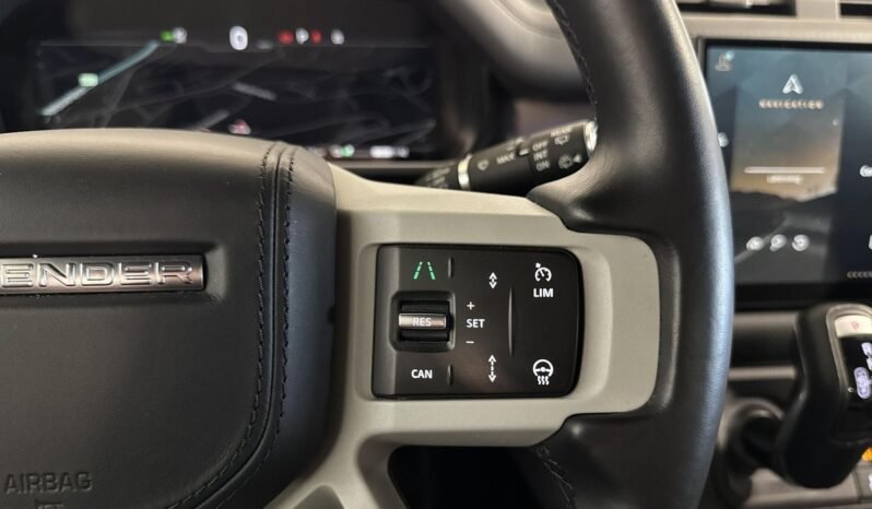 
Land Rover Defender 110 P400e full									