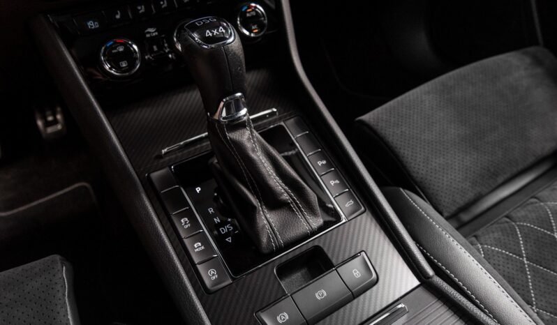 
Škoda Superb 2.0 TDI Sportline 4×4 DSG full									