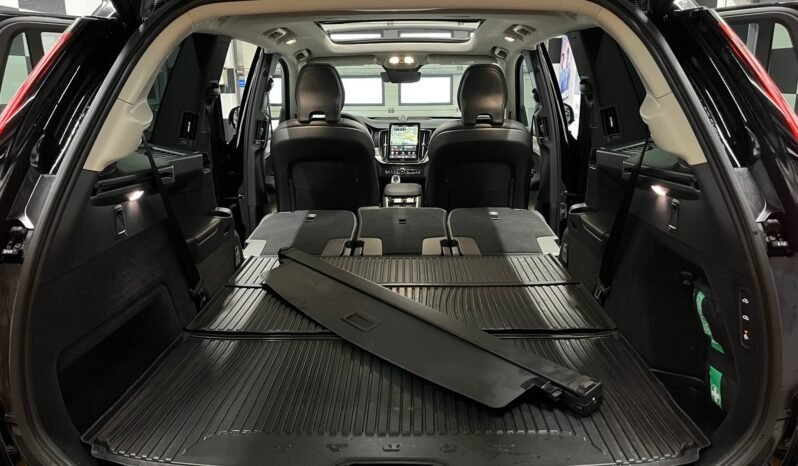 
Volvo XC90 T8 Ultra Dark AWD 7-S full									