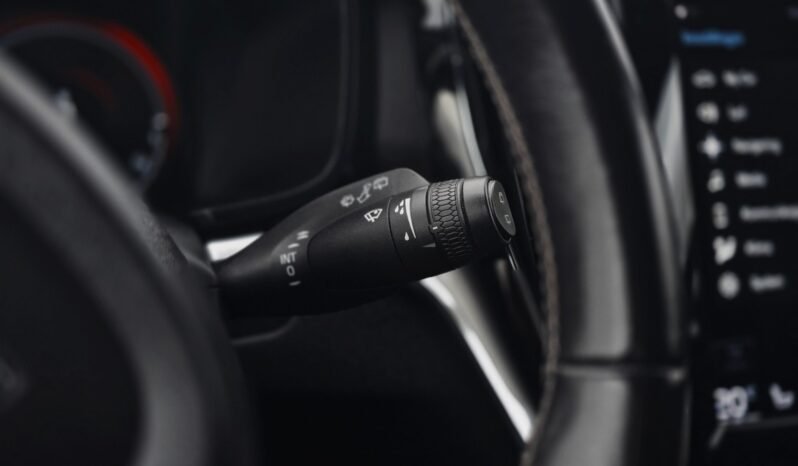 
Volvo V60 340 ch AWD R-Design full									