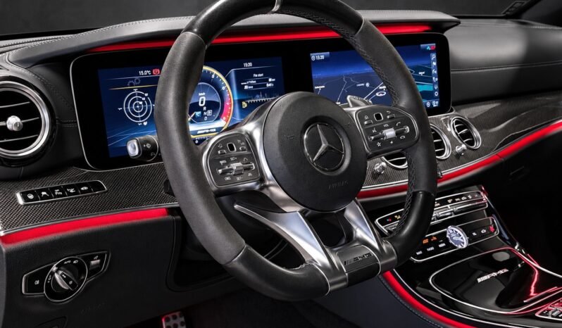 
Mercedes-Benz E 63 S AMG 4MATIC+ V8 full									