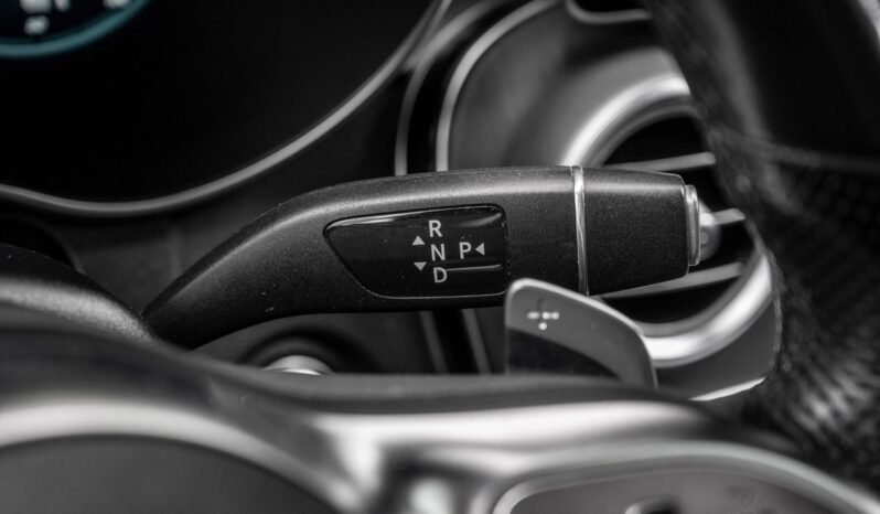 
Mercedes-Benz GLC 300 e 4MATIC AMG full									