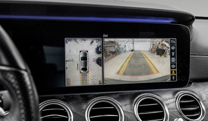 
Mercedes-Benz E300 e AMG Line full									