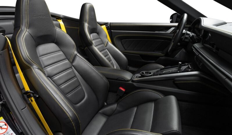
Porsche 911 Turbo S (992) full									
