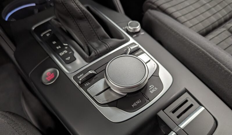 
Audi A3 Sportback e-tron full									