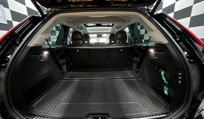 
Volvo XC90 T8 Ultra Dark AWD 7-S full									