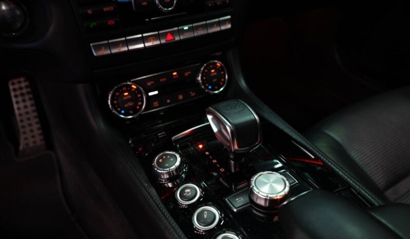 
Mercedes-Benz CLS 63 AMG V8 full									