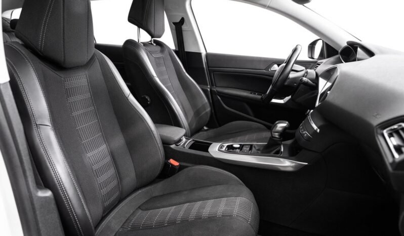 
Peugeot 308 full									