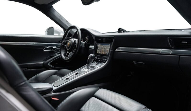 
Porsche 911 Carrera S (991.2) full									