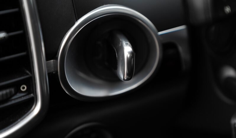 
Porsche Cayenne S 4.2 V8 Diesel 385 ch SportDesign full									
