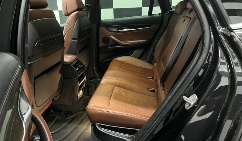 
BMW X6 xDrive30d M Sport full									